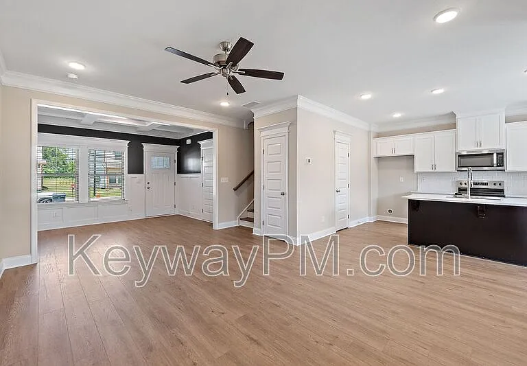 1117 Jolly Ln — Photo 6