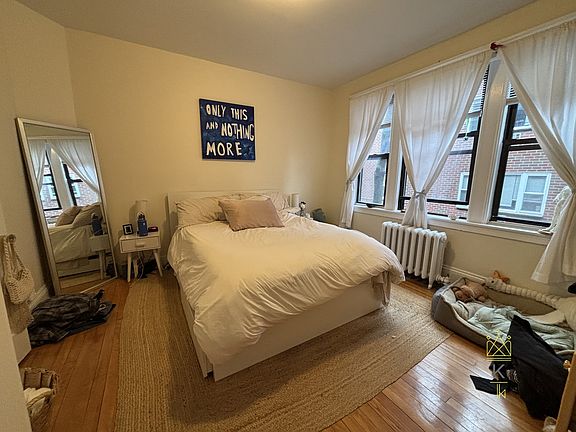 3rd image of 122 Babcock St APT 23A