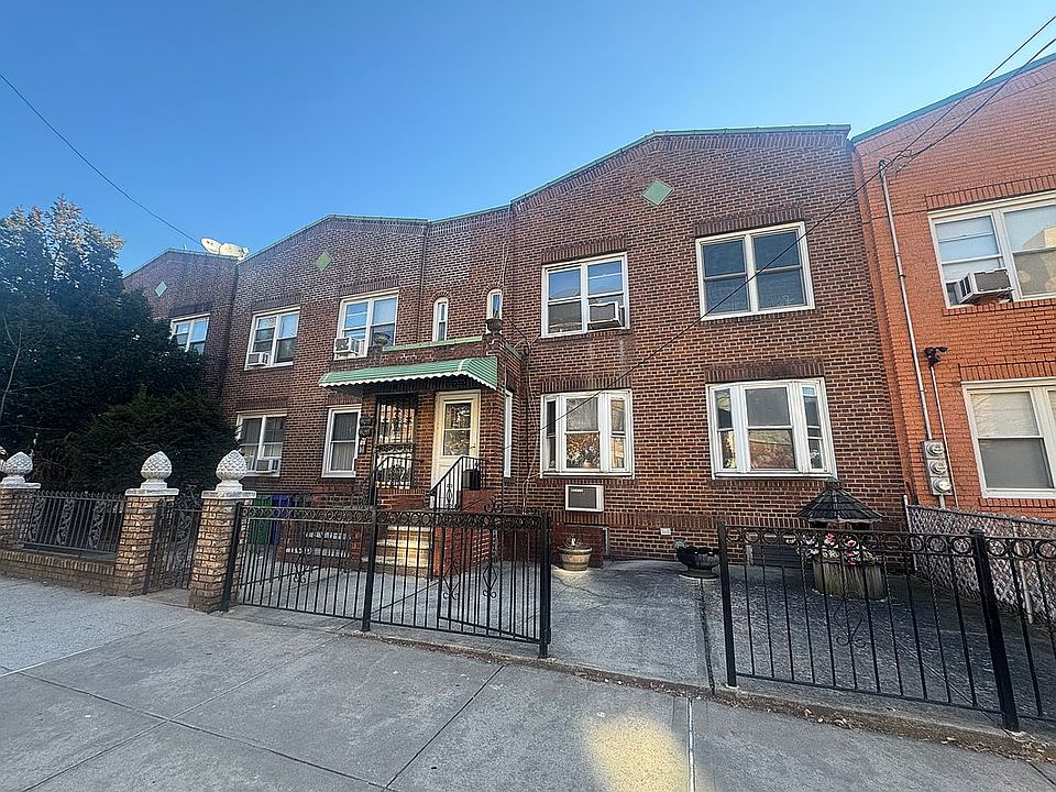 2nd image of 2827 44th St