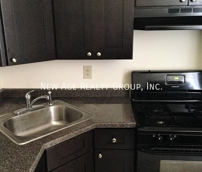3229 Powelton Ave #2 — Photo 4