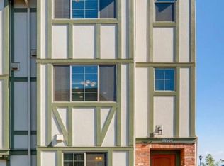 28560 SW Dundee Ln, Wilsonville, OR 97070