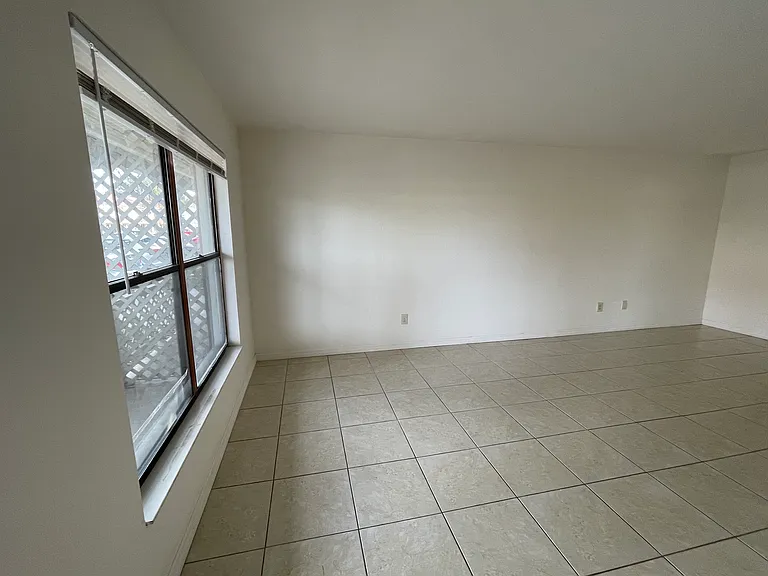 980 Canal View Blvd #A4 — Photo 8