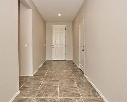 4th image of 40715 W James Ln