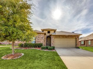 3105 Flowering Springs Dr, Forney, TX 75126