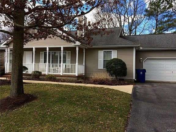 3rd image of 83 Neptune Dr