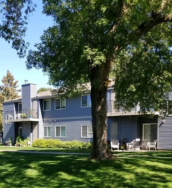1st image of 675 106th Ln NW Unit 6
