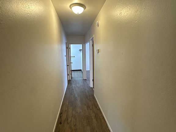 4th image of 1124 E St APT D