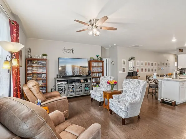 6908 Clarke Dr, Frederick, CO 80530