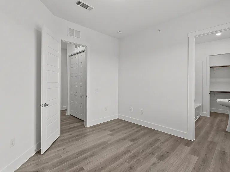 B2-Enclave-Bedroom B2-Enclave-Bedroom