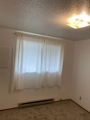 2706 SE Tibbetts St Photo 1