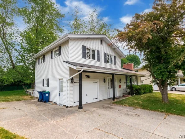 844 Edgewater Dr, Amherst, NY 14228