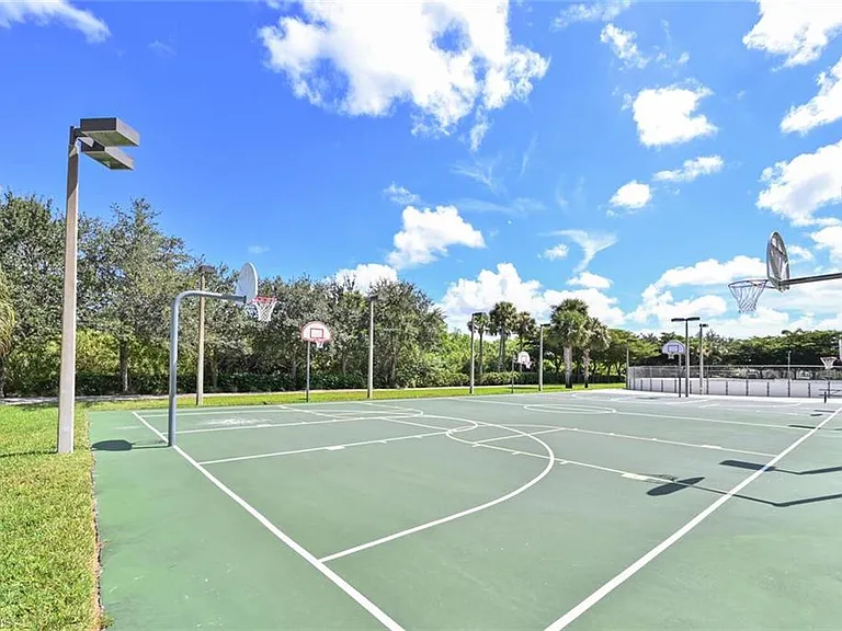 21093 Torre Del Lago St — Photo 37