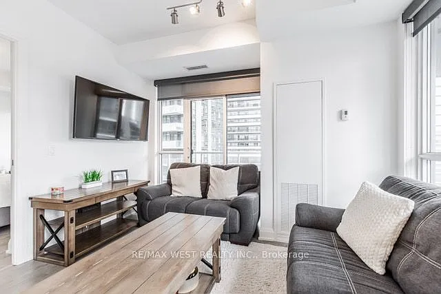 110 Marine Parade Dr #1008 — Photo 22