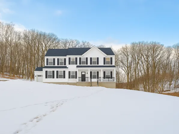 16 Glacier Way, Pittstown, NJ 08867