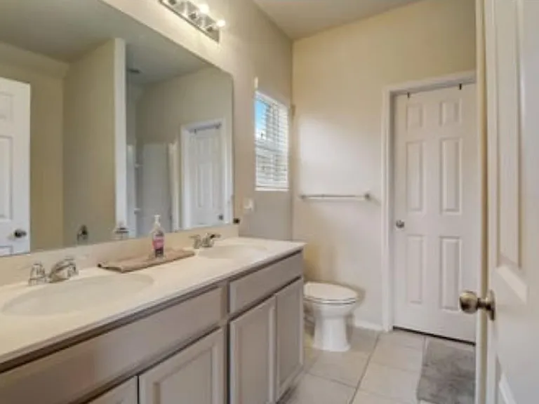 3105 Walker Creek Dr — Photo 5