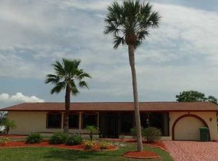 9 Caddy Rd, Rotonda West, FL 33947