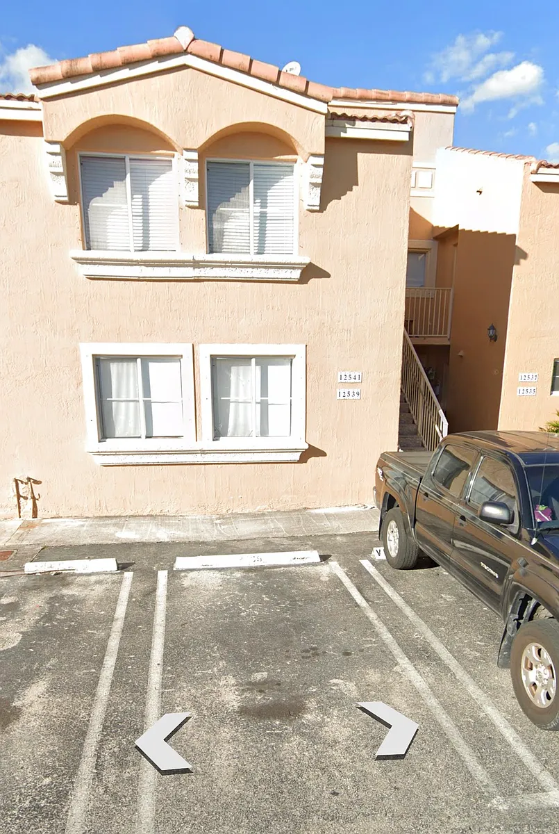 Building Photo - 12539 NW 11th Way #107