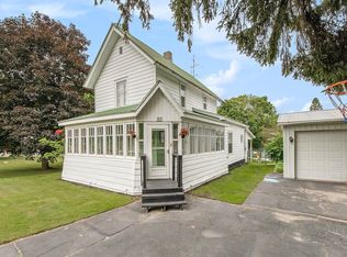 317 Division St, Freeport, MI 49325