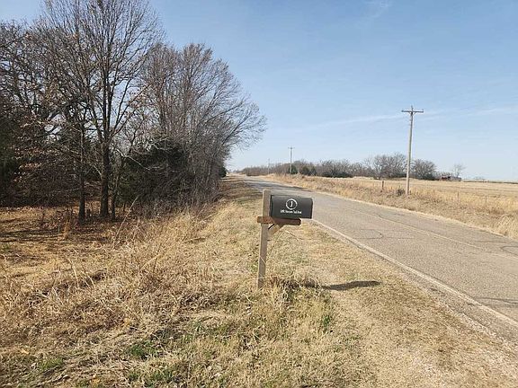 5th image of 54851 Moccasin Trail Rd