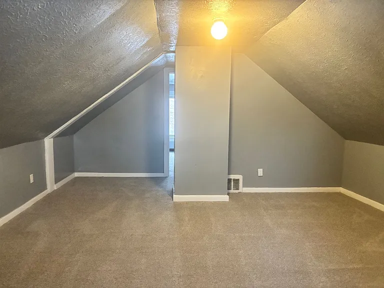 3088 Sawtell Rd — Photo 11
