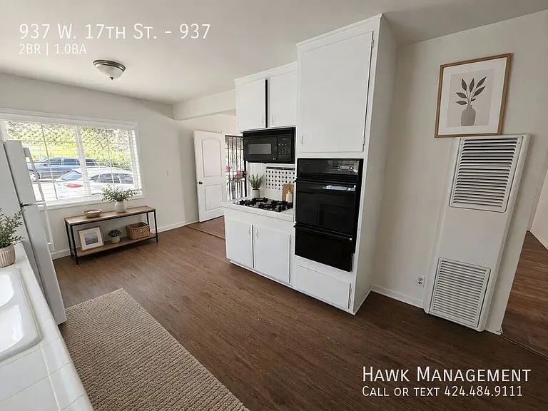 937 W 17th St #937 — Photo 15