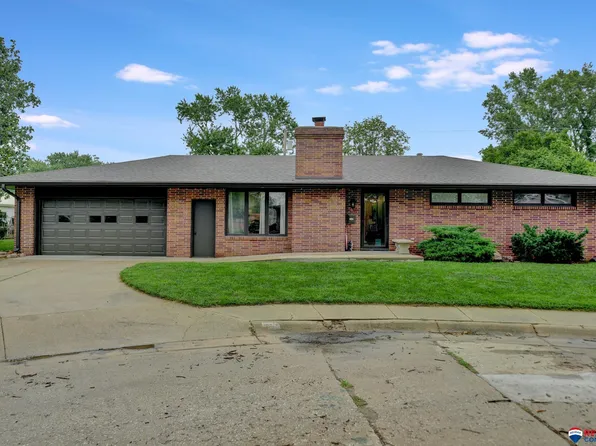 510 N 21st St, Beatrice, NE 68310