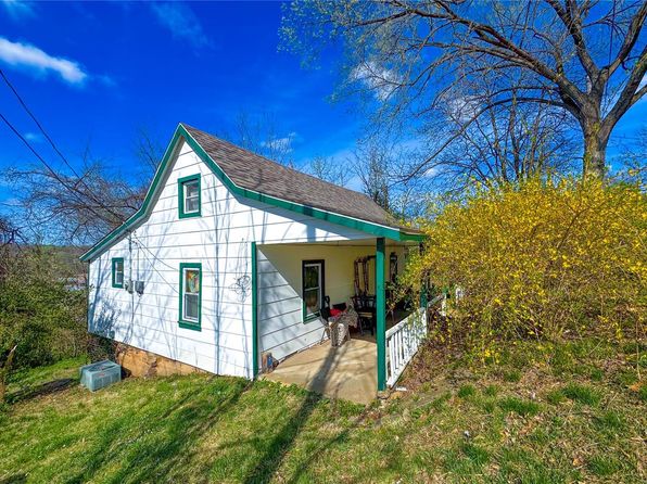 113 Esther St, Steelville, MO 65565