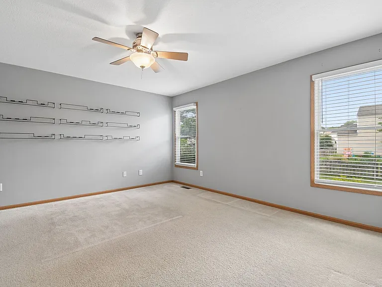 486 Ruffin Dr — Photo 15