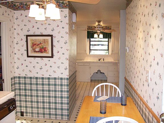 Breakfast nook