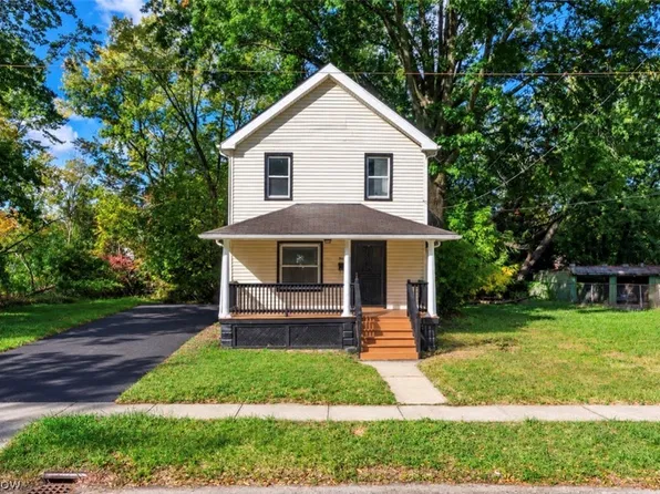 904 E 144th St, Cleveland, OH 44110