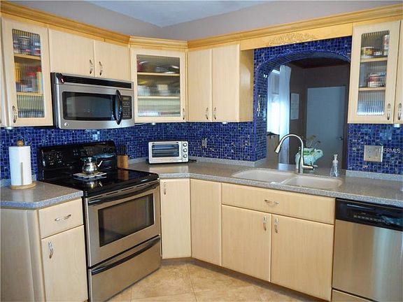 5th image of 4051 31st Ave N