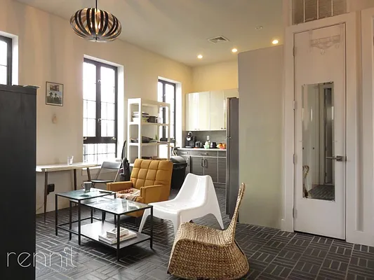 Rented by Rennit Inc. | media 55