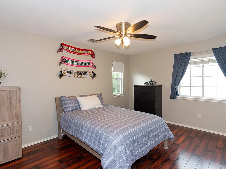11004 Quarry Oaks Trl — Photo 23