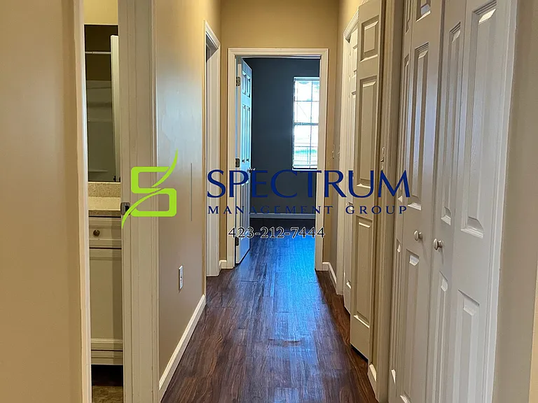 1810 Bishop Ave — Photo 8
