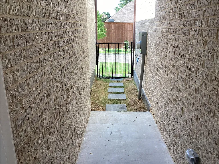 5984 Bursey Rd — Photo 19