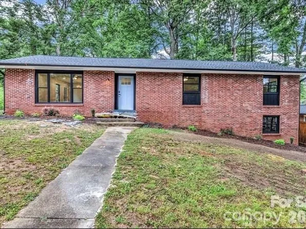 4 Barnes Rd, Asheville, NC 28803