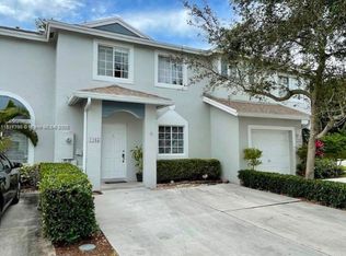 1105 SW 44th Way, Deerfield Beach, FL 33442