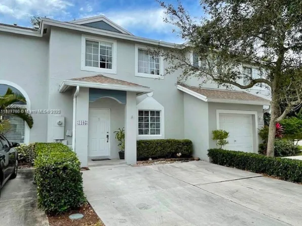 1105 SW 44th Way, Deerfield Beach, FL 33442