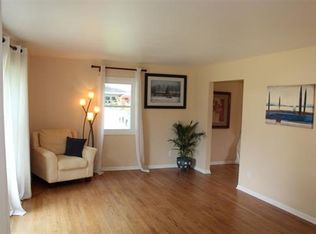 129 Quarterdeck Dr, Madison, WI 53705