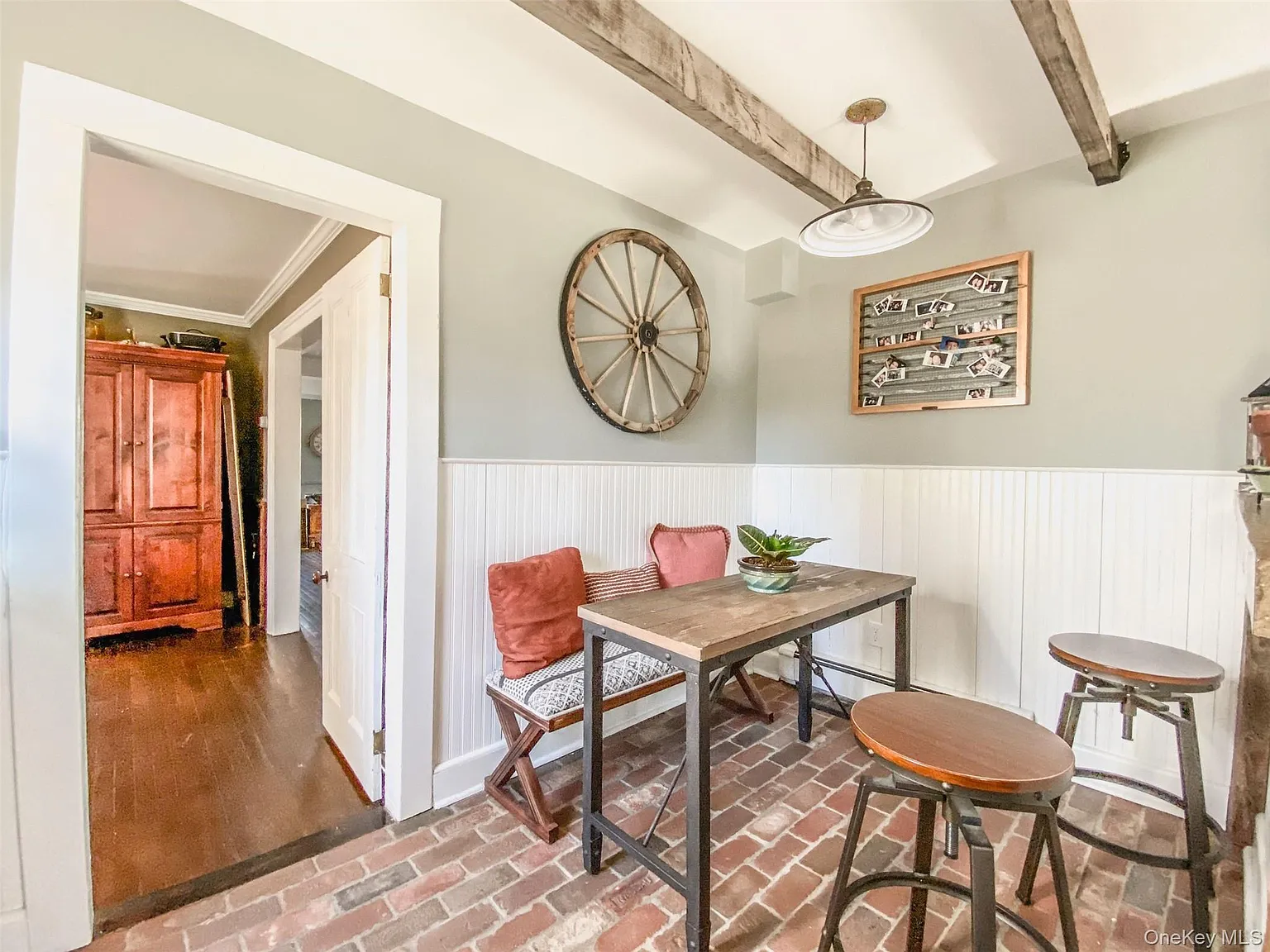 4 bed, 2.5 bath, 2500 sqft, $4,750 — Photo 4