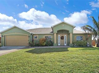 720 SW 10th St, Cape Coral, FL 33991