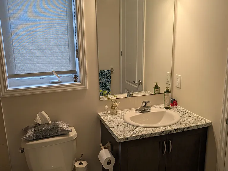 3230 Harvester Cres — Photo 9