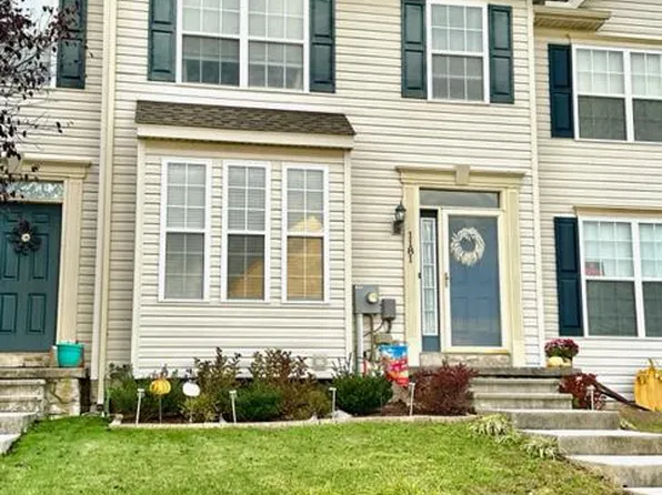 1181 Ledge Dr, York, PA 17408