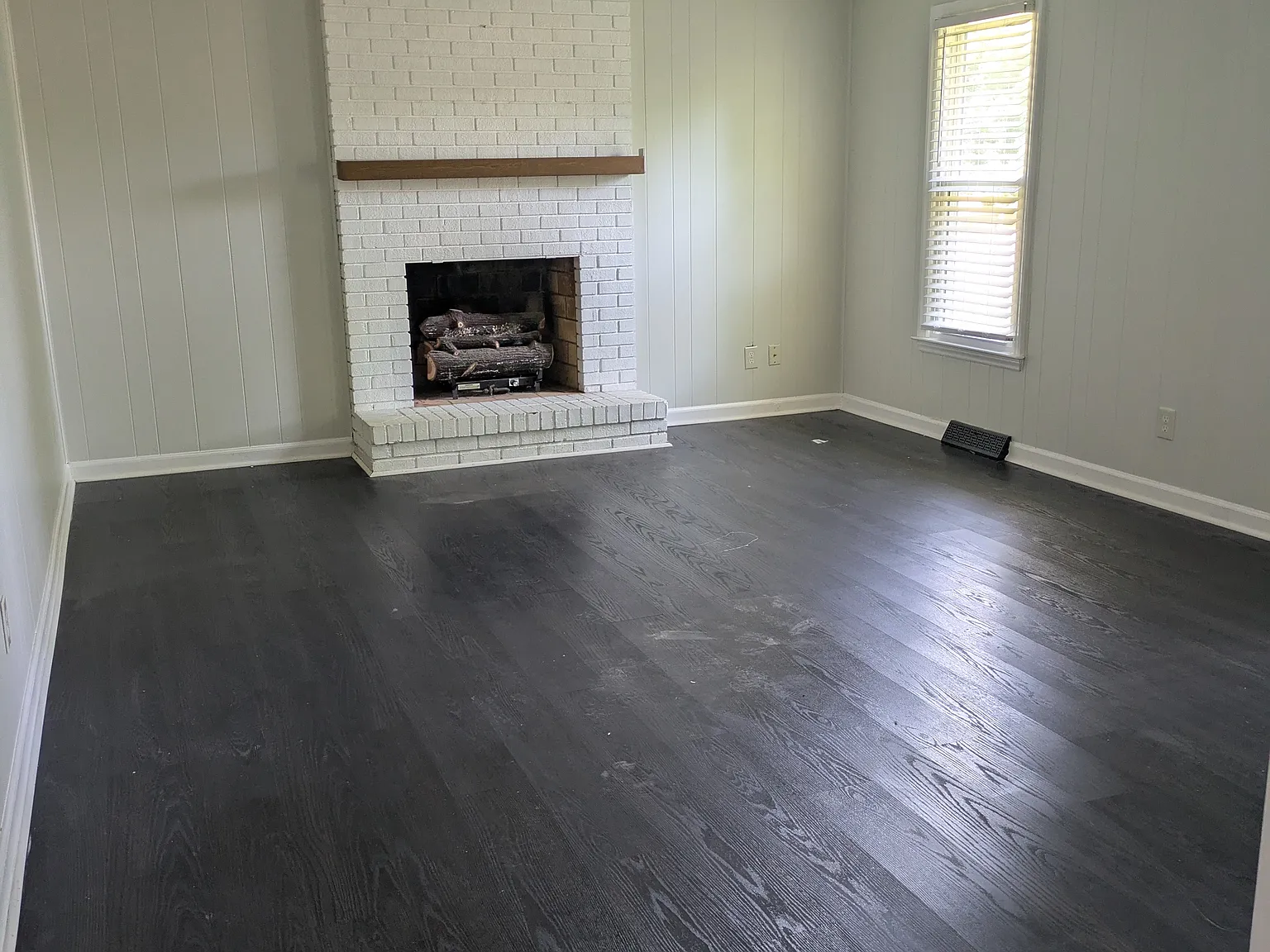3 bed, 2.5 bath, 1958 sqft, $2,650 — Photo 3