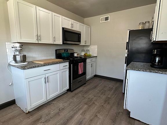 4th image of 1107 State St