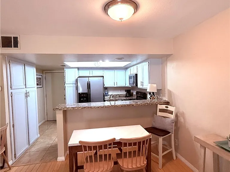 2752 Lodestone Dr — Photo 3