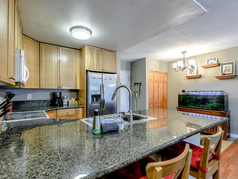 6255 Rancho Mission Rd #107 — Photo 24