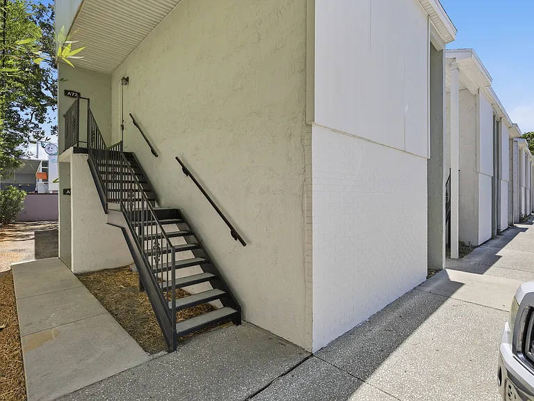 3801 N Oak Dr #A72 — Photo 1