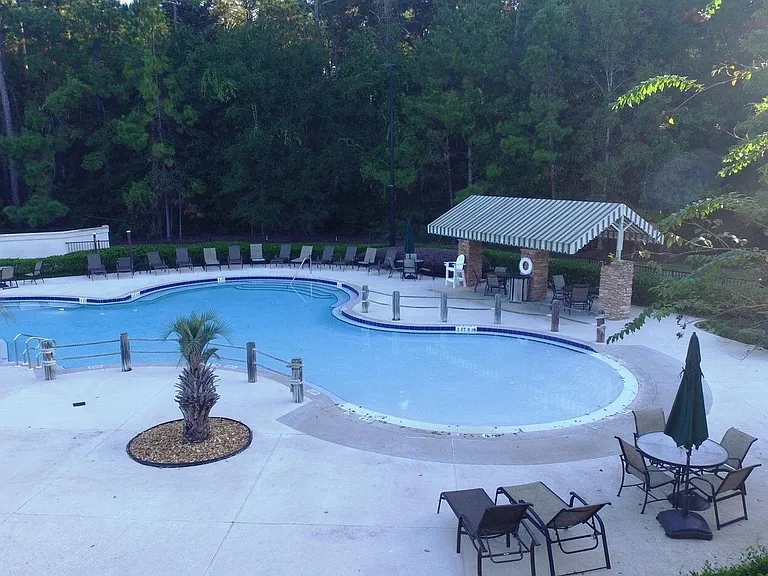539 Hedgewood Dr — Photo 45