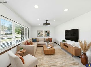 1101 Carlyle St, Beatrice, NE 68310